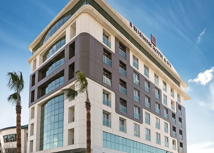 B Business & Hotel 5*