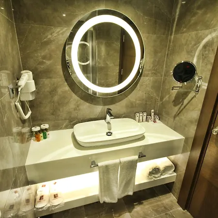 Hotel B Business & Antalya
