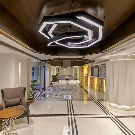 ホテル B Business & アンタルヤ