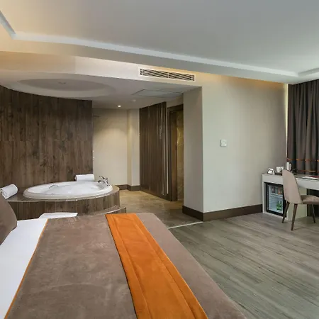 Hotel B Business & Antália