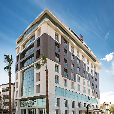 B Business & Hotel 5*