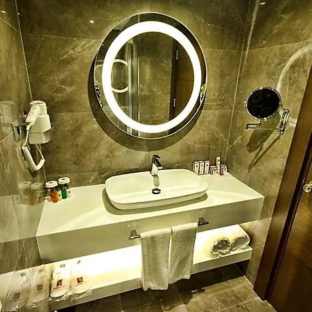 B Business & Hotel Antalya