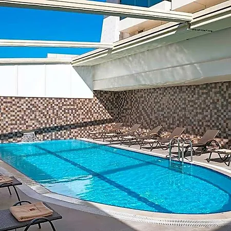 B Business & Hotel 5*