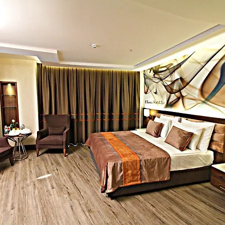 B Business & Hotel 5*