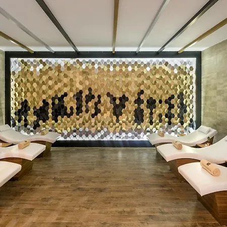 B Business & Hotel Antalya