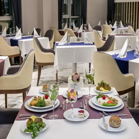 B Business & Antália