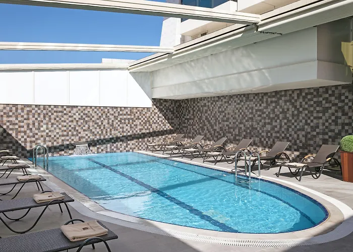 Hotel B Business & 5*