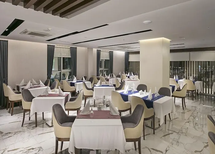 Hotel B Business & 5*