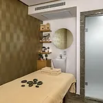B Business & Hotel 5*