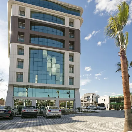 B Business & Hotel