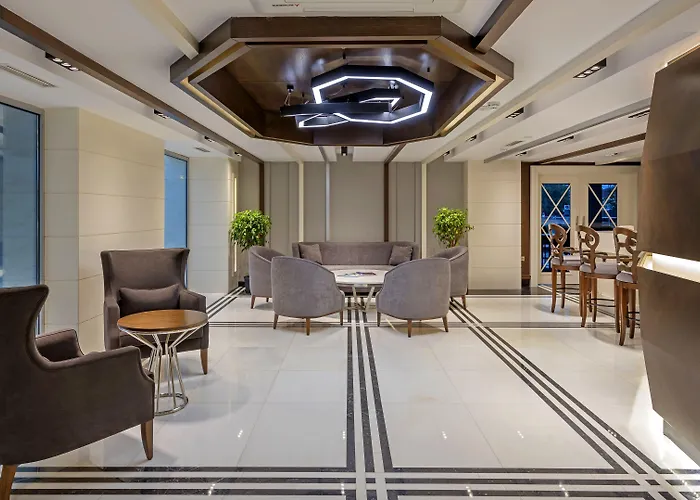 B Business & Ξενοδοχείο 5*